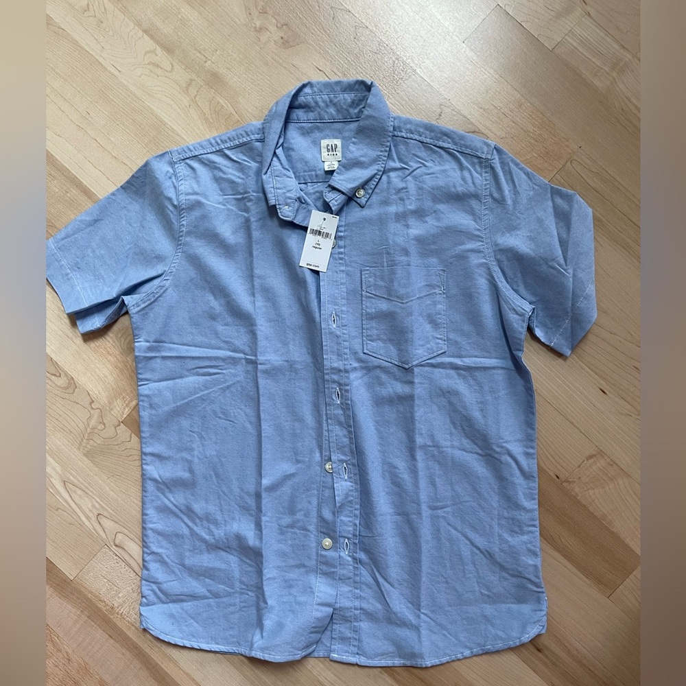 Gap Youth short sleeve chambray button down shirt